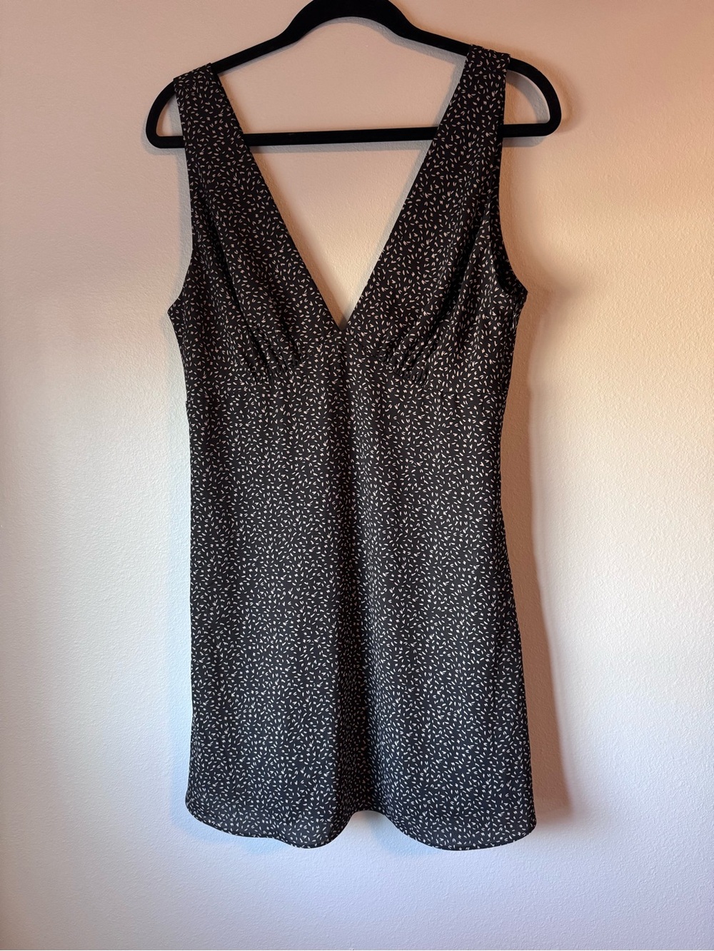 Lola Grace Sleeveless Black and White V-Neck Mini Dress